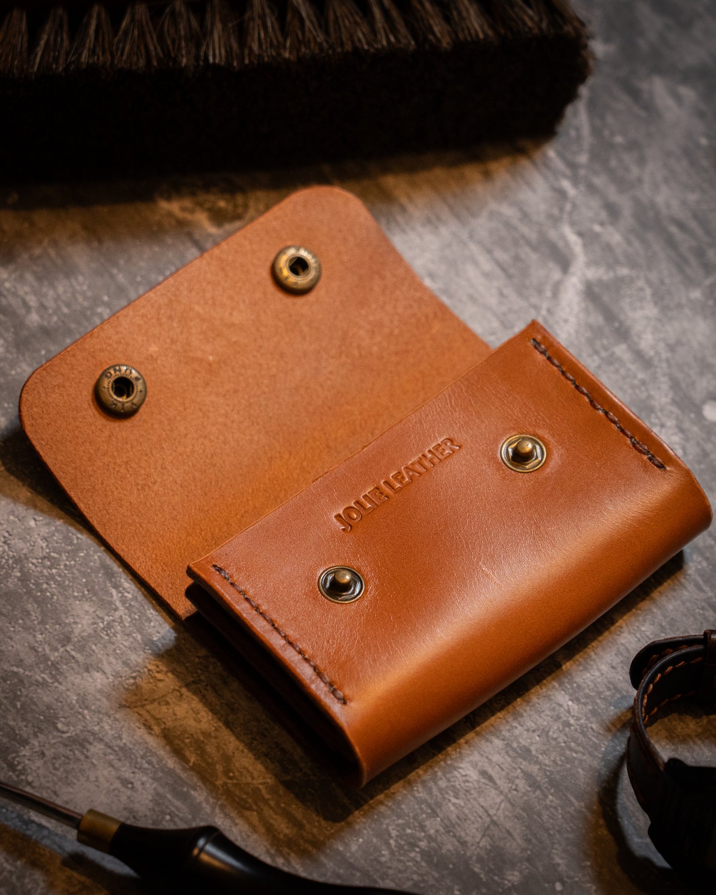 Double snap dual pocket wallet