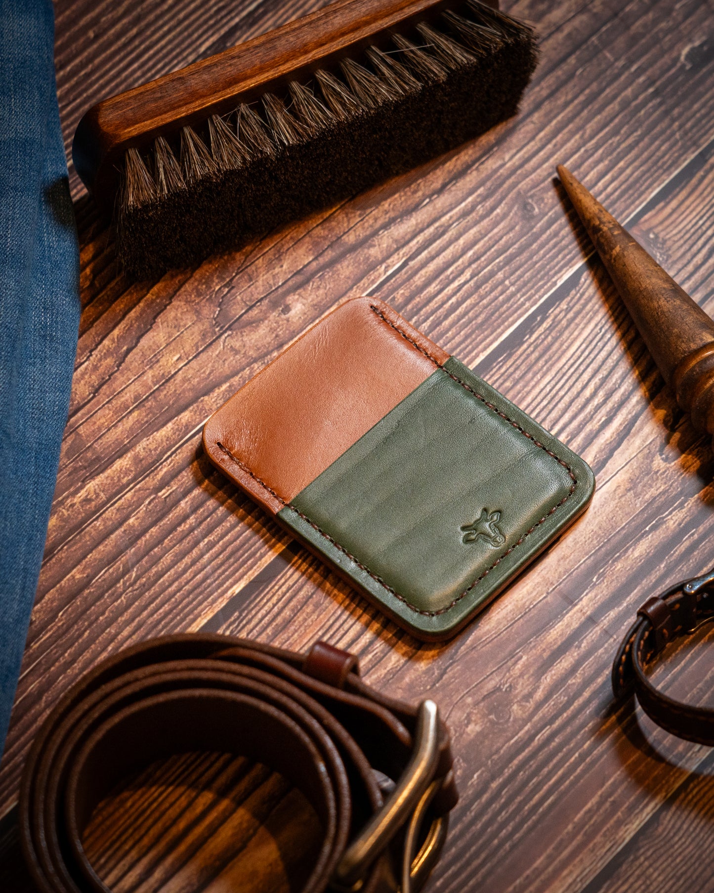 Minimalist Portrait Wallet Tan/Green