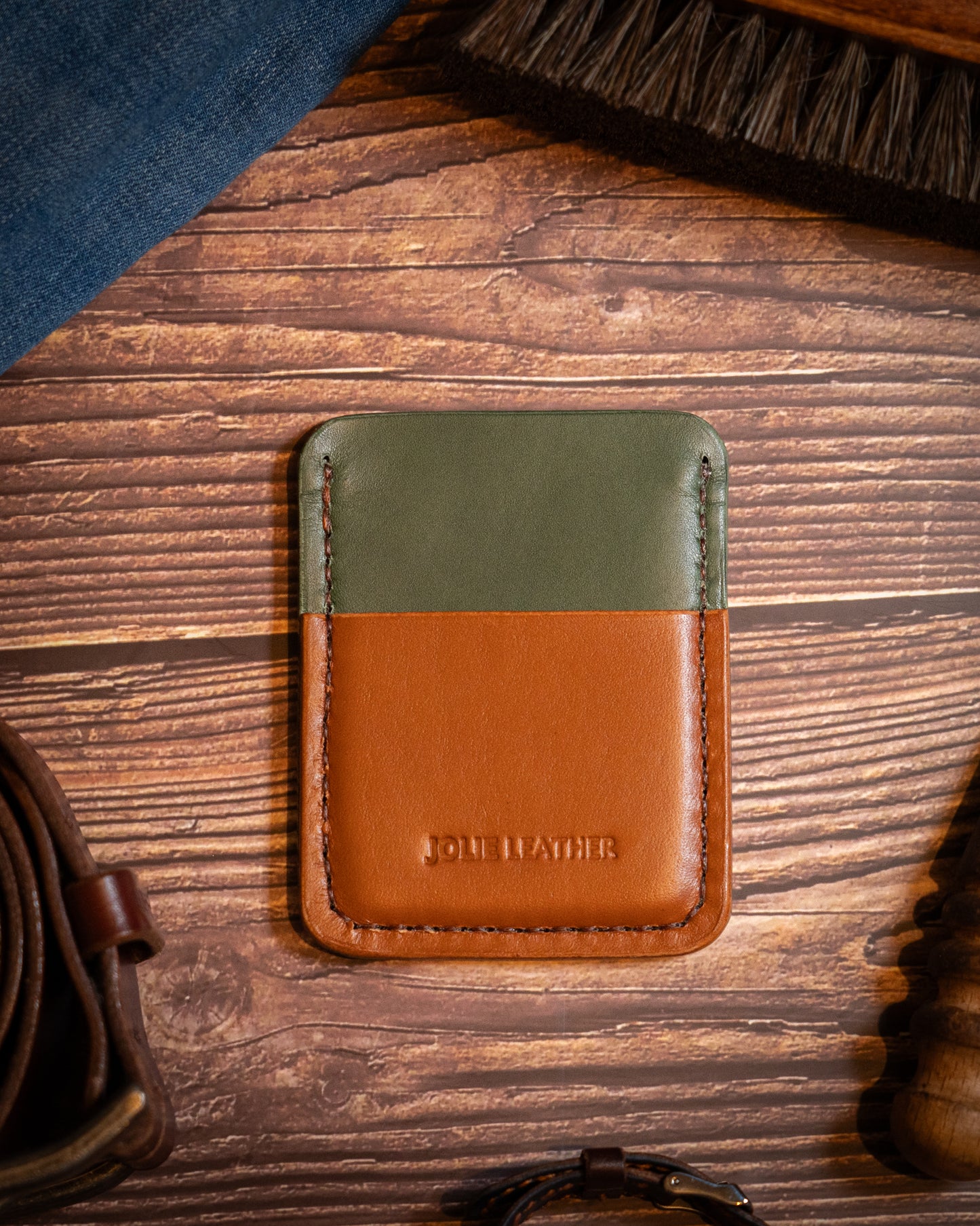 Minimalist Portrait Wallet Tan/Green