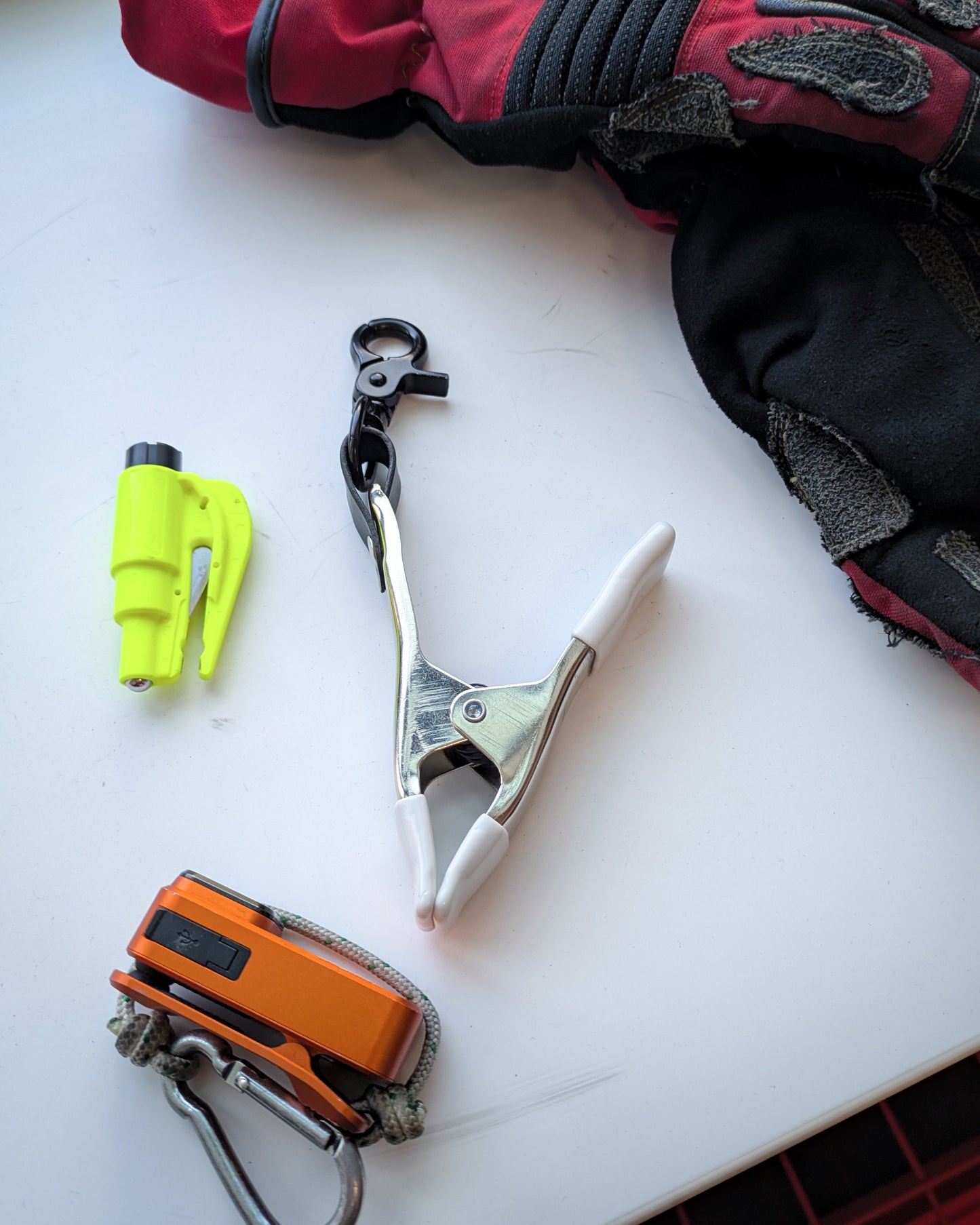 Glove holder