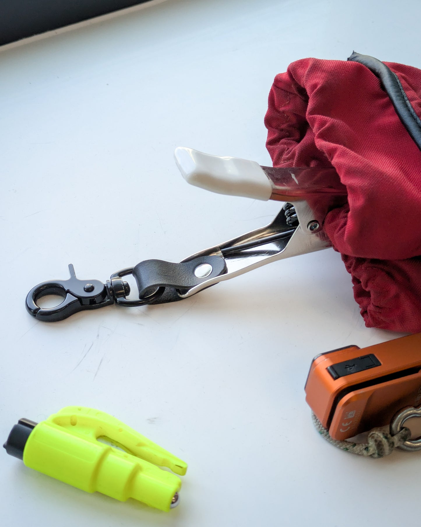 Glove holder